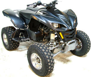 KFX 700 schwarz Plastik KIT