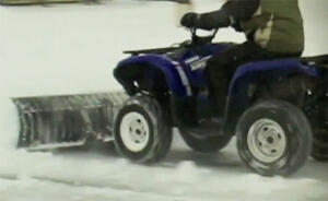 Kawasaki KLF 300B Lakota Schneeschild 152cm