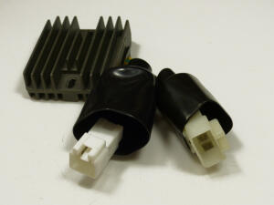 Regler / Gleichrichter für Honda CBR 1000 RR Fireblade SC57 2004-2005