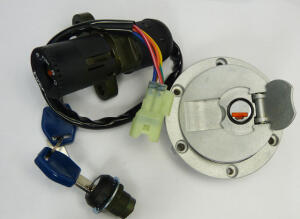 Schloßsatz Zündschloss Tankdeckel Sitzbankschloss für KTM 990 Super Duke