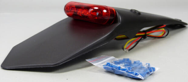 Rücklicht LED rot mit Kotflügelverlängerung schwarz Scorpa T-Ride 250F