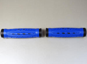 Rubber grips for Quad ATV with thumb throttle blue