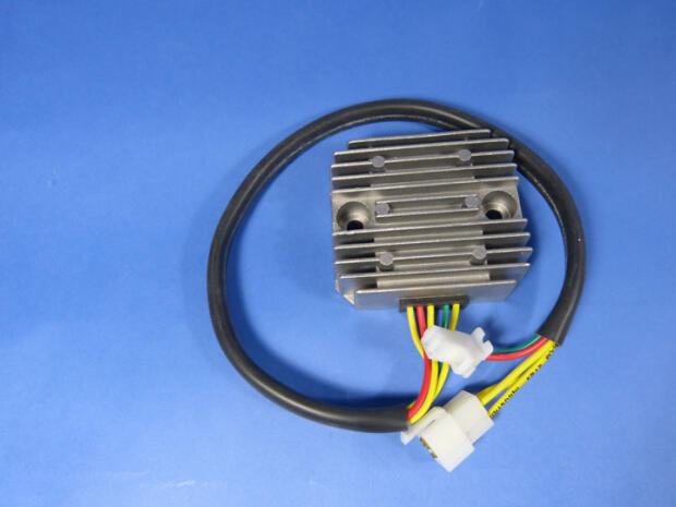 Regulator rectifier Suzuki GS 500