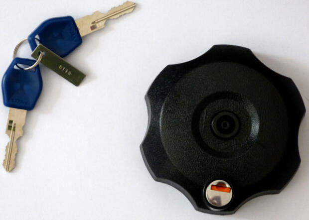 Tank cap with lock Suzuki LT-Z 250 QuadSport