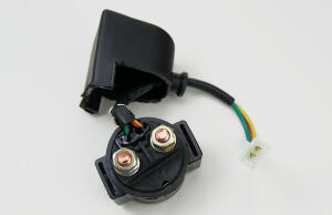 Magnetschalter für Kymco KXR, MXU 150, 250, 300 Anlasser Relais / Starterrelais