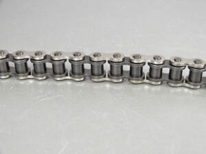 Kette 428 x 124 1/2x5/16 doppelt verstärkt silber