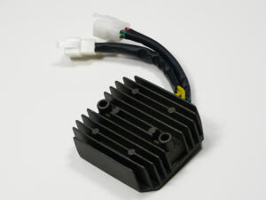 Regulator / Rectifier Honda VF 750 C Magna RC 43
