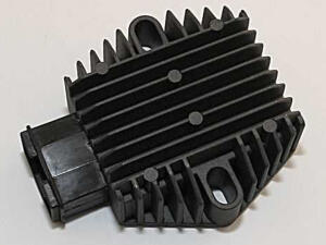 Regulator / Rectifier Honda CBR900RR Fireblade SC33 /...