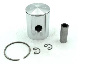 Pistons for 50cc different tolerances