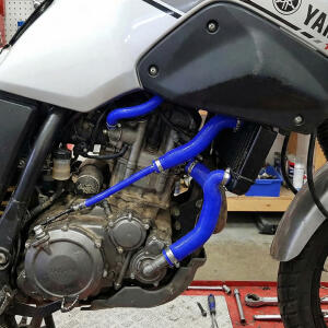 Kühlerschlauch für Yamaha XT 660 R/X/Z in Blau 04–17 Silikon