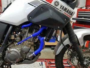 Kühlerschlauch für Yamaha XT 660 R/X/Z in Blau 04–17 Silikon