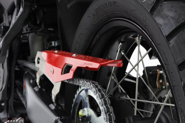 Kettenschutz für Honda XL 750 Transalp Edelstahl gebürstet/Rot