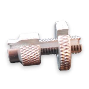 Einstellschraube M7 geschlitzt