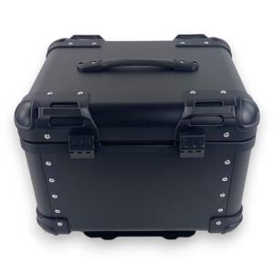 Alukoffer Pro3 rund Schwarz 45 Liter mit universal Topcase Träger für Motorrad/ Quad/ Roller
