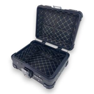 Topcase Pro3 rund Motorradkoffer Schwarz 22 L mit Träger universal