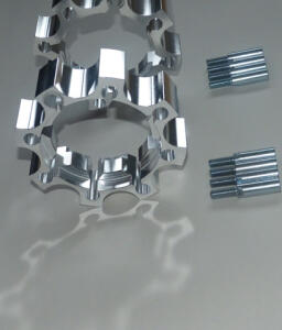 Spurverbreiterungen 100mm Lochkreis hinten z.B. SMC, Barossa, Kreidler, SEIKEL, Explorer, Rex, Yamaha YFS 200 Blaster B-Ware